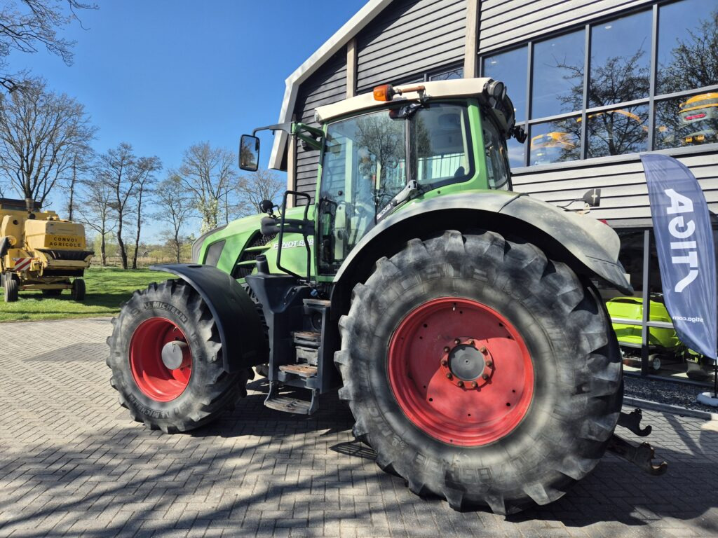 FENDT 828 - Trator: foto 5 FENDT 828 - Trator: foto 5