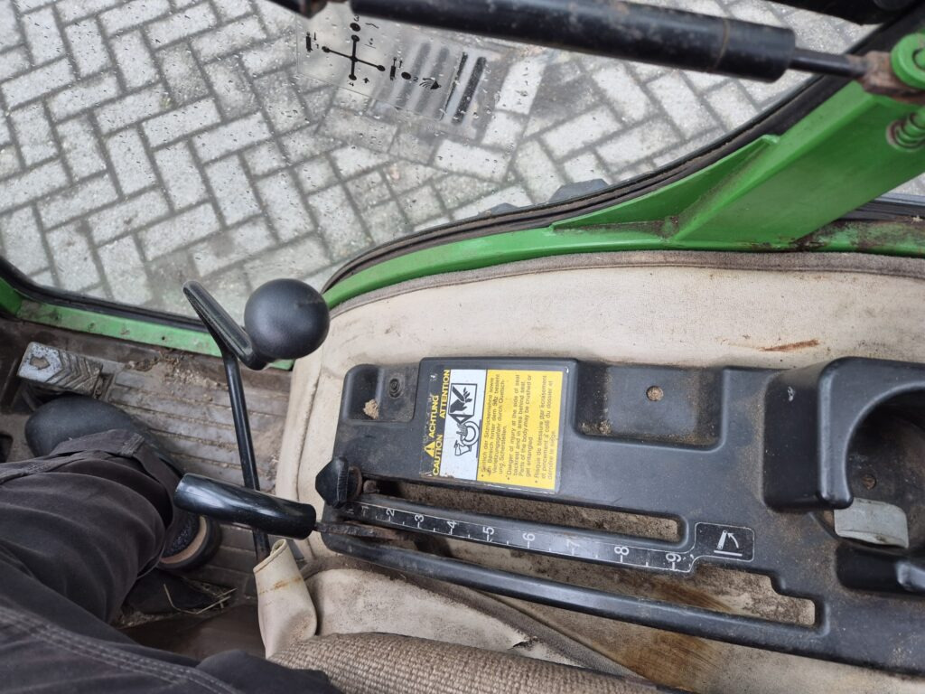 Mini trator JOHN DEERE 2520: foto 14 Mini trator JOHN DEERE 2520: foto 14