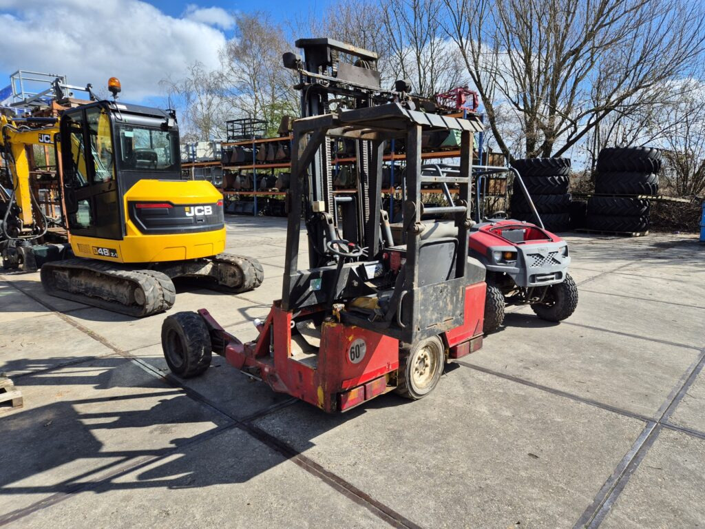 KOOIAAP Z2-3F – 2535 - Empilhadeira a diesel: foto 1 KOOIAAP Z2-3F – 2535 - Empilhadeira a diesel: foto 1