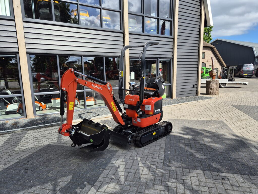 KUBOTA U10-5 - Mini escavadeira: foto 2 KUBOTA U10-5 - Mini escavadeira: foto 2