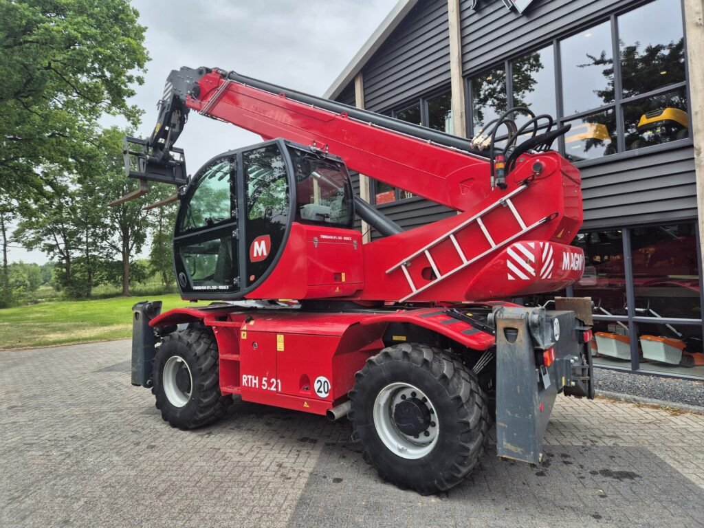 MAGNI RTH 5.21 D/D - Empilhador telescópico: foto 3 MAGNI RTH 5.21 D/D - Empilhador telescópico: foto 3