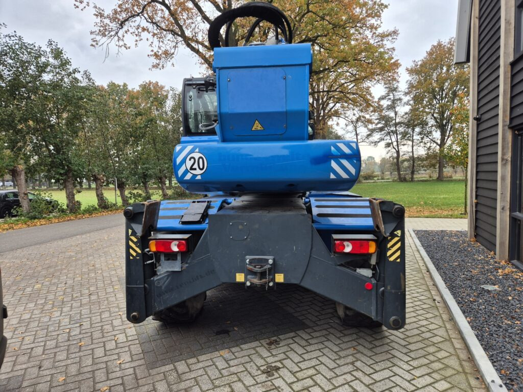 MAGNI RTH 5.21 - Empilhador telescópico: foto 4 MAGNI RTH 5.21 - Empilhador telescópico: foto 4