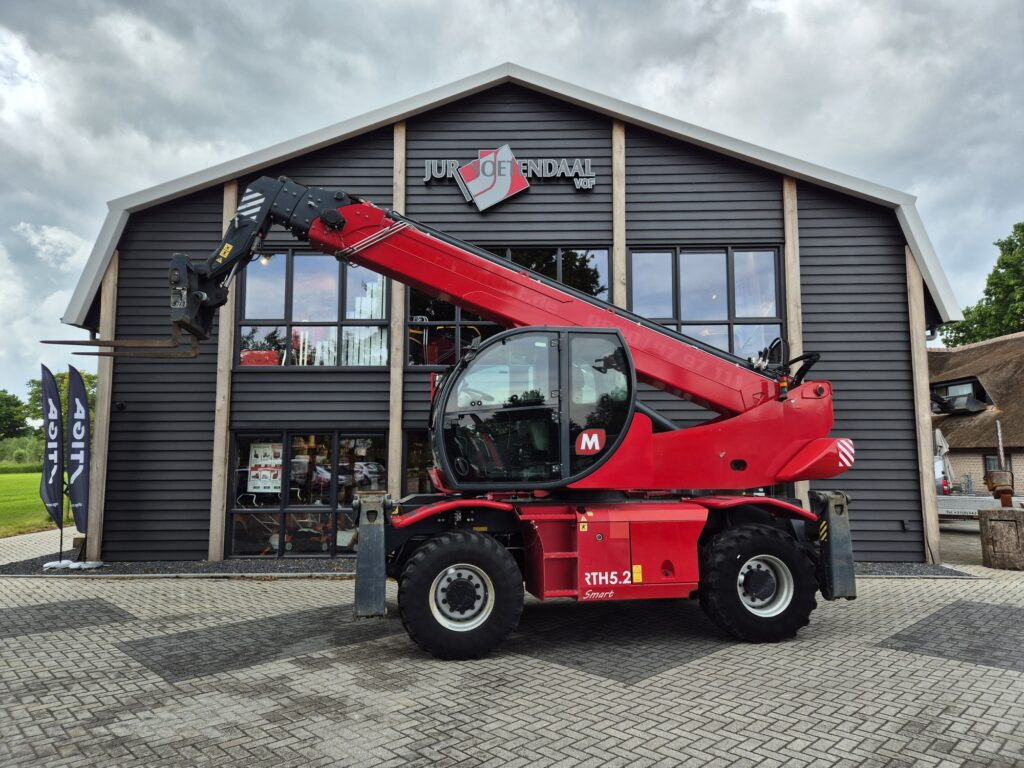 MAGNI RTH 5.23 - Empilhador telescópico: foto 1 MAGNI RTH 5.23 - Empilhador telescópico: foto 1