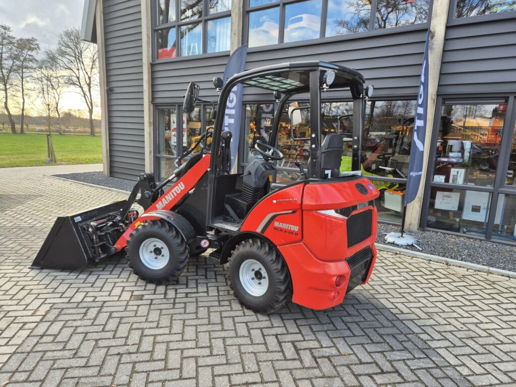 MANITOU MLA 2-25H miniloader - Carregadora articulada: foto 4 MANITOU MLA 2-25H miniloader - Carregadora articulada: foto 4