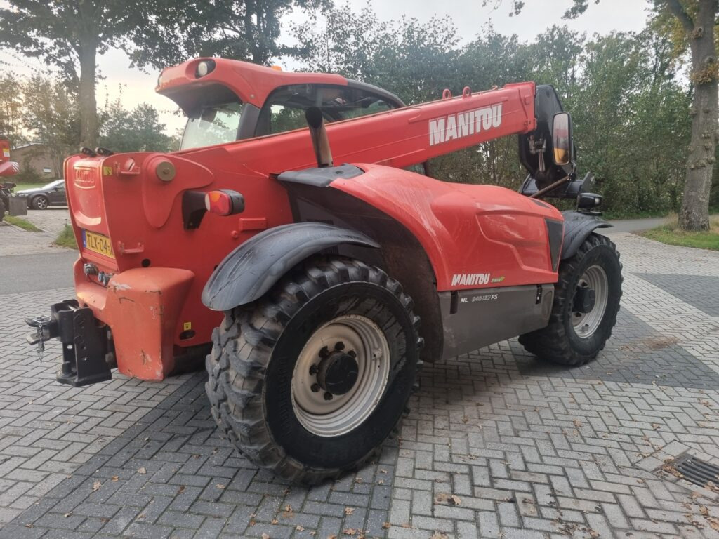 Empilhador telescópico MANITOU MLT 840-137: foto 6