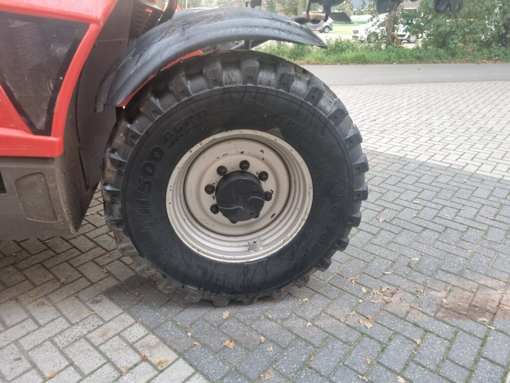 Empilhador telescópico MANITOU MLT 840-137: foto 9