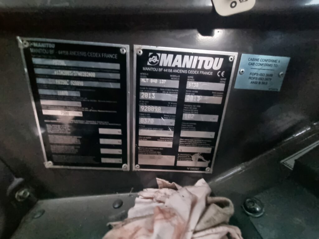 Empilhador telescópico MANITOU MLT 840-137: foto 14