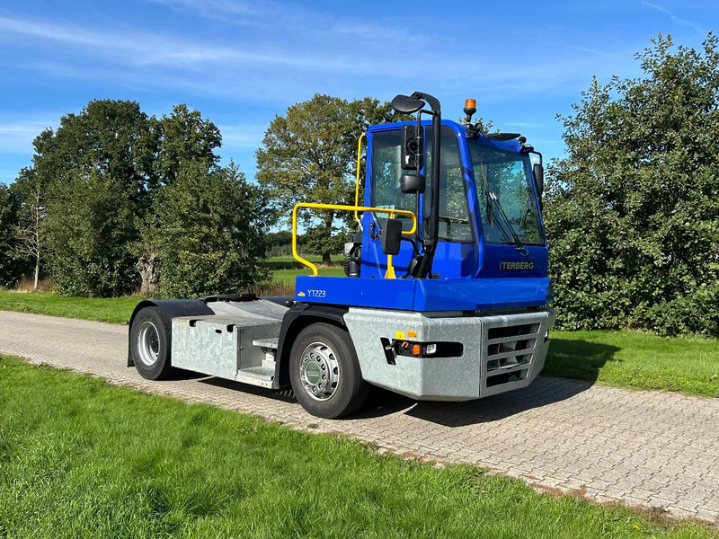 Terberg YT 223 | LOW HOURS - * 9211 *| GALVANISH CHASSIS | NEW MODEL - Tractor de terminal: foto 2 Terberg YT 223 | LOW HOURS - * 9211 *| GALVANISH CHASSIS | NEW MODEL - Tractor de terminal: foto 2