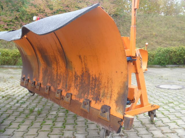 Unimog Schneepflug - Schneeschild Beilhack PV28-3 - Lâmina limpa-neves: foto 1 Unimog Schneepflug - Schneeschild Beilhack PV28-3 - Lâmina limpa-neves: foto 1