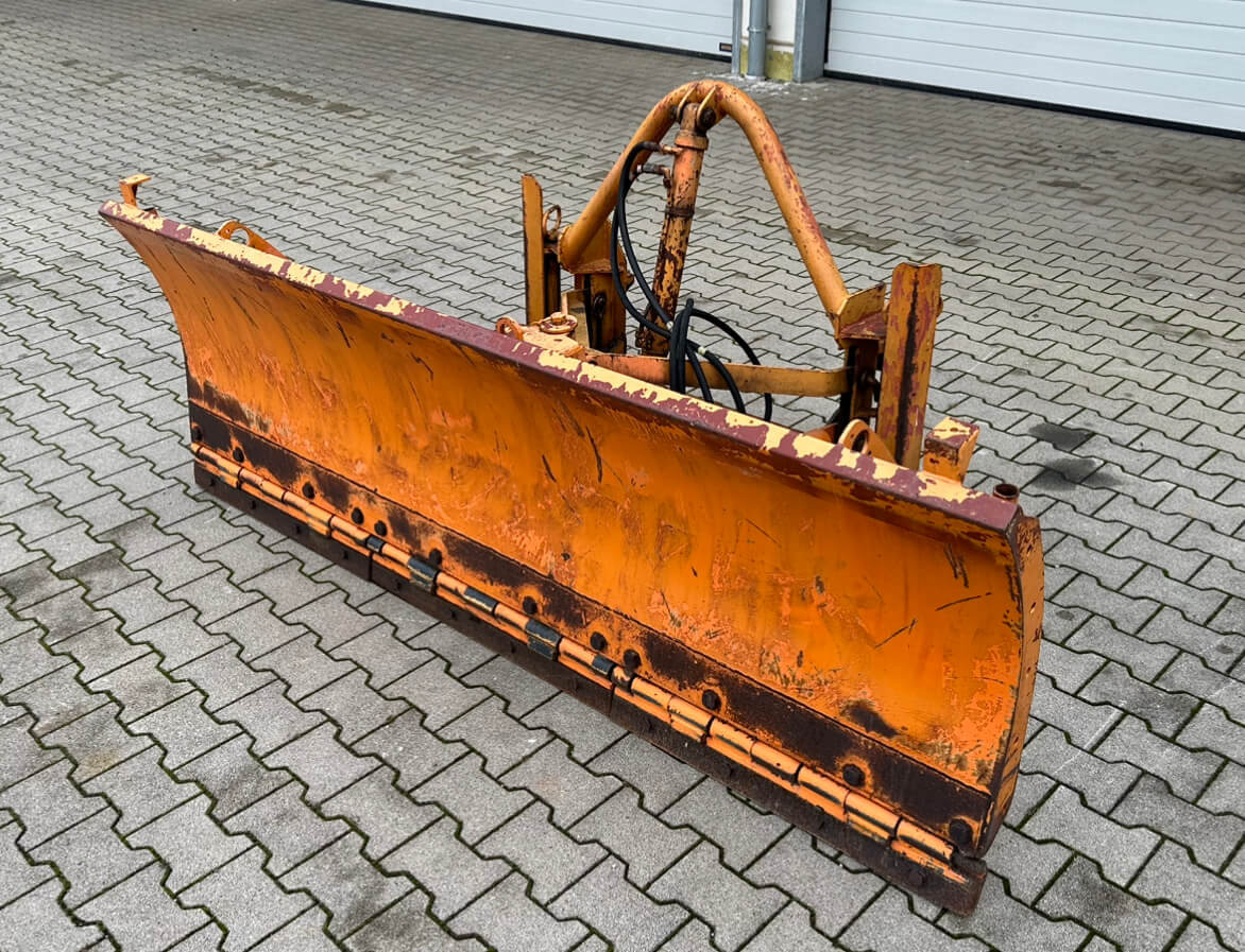 Unimog Schneepflug - Schneeschild Schmidt CP1 - Lâmina limpa-neves: foto 1 Unimog Schneepflug - Schneeschild Schmidt CP1 - Lâmina limpa-neves: foto 1