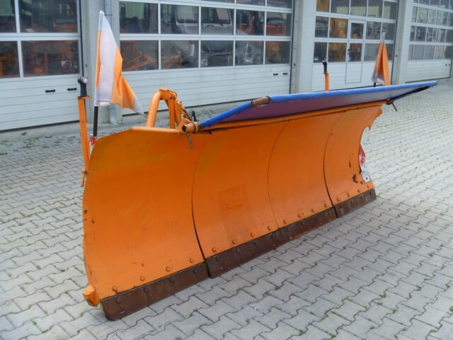 Unimog Schneepflug - Schneeschild Schmidt MF 3.3 - Lâmina limpa-neves: foto 1 Unimog Schneepflug - Schneeschild Schmidt MF 3.3 - Lâmina limpa-neves: foto 1