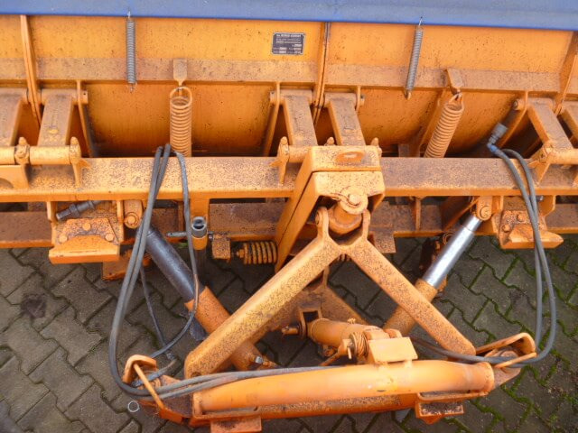 Unimog Schneepflug - Schneeschild Schmidt MF5.3 - Lâmina limpa-neves: foto 4 Unimog Schneepflug - Schneeschild Schmidt MF5.3 - Lâmina limpa-neves: foto 4