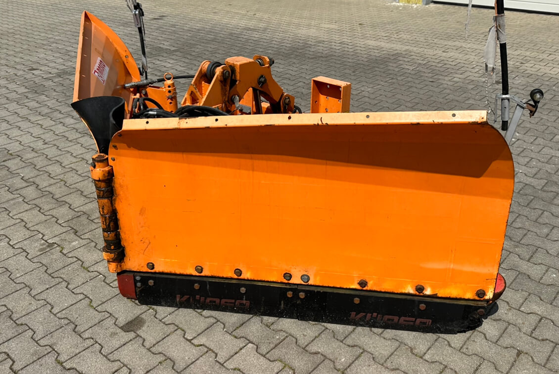 Unimog Schneepflug - Vario Rasco VERTUS 3.2 GB2X3 - Lâmina limpa-neves: foto 2 Unimog Schneepflug - Vario Rasco VERTUS 3.2 GB2X3 - Lâmina limpa-neves: foto 2
