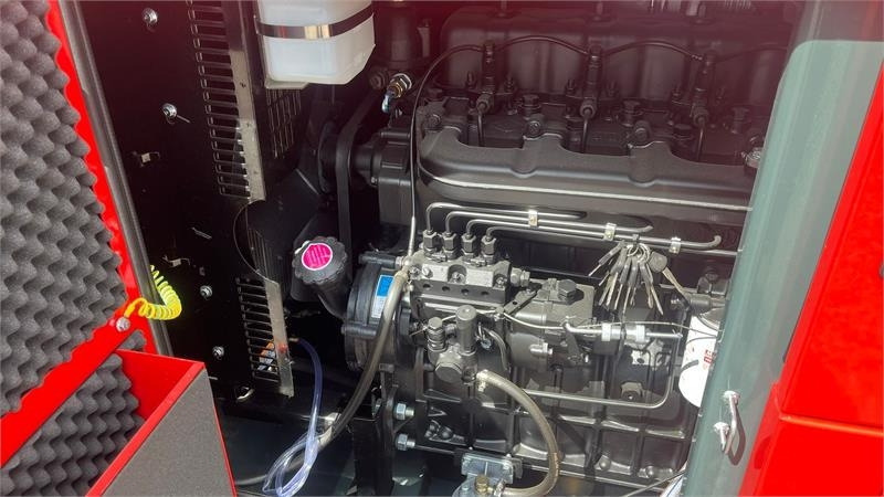 Bauer GFS-40 ATS, 40 kW/50 kVA Fabriksny generator - Gerador elétrico: foto 5 Bauer GFS-40 ATS, 40 kW/50 kVA Fabriksny generator - Gerador elétrico: foto 5