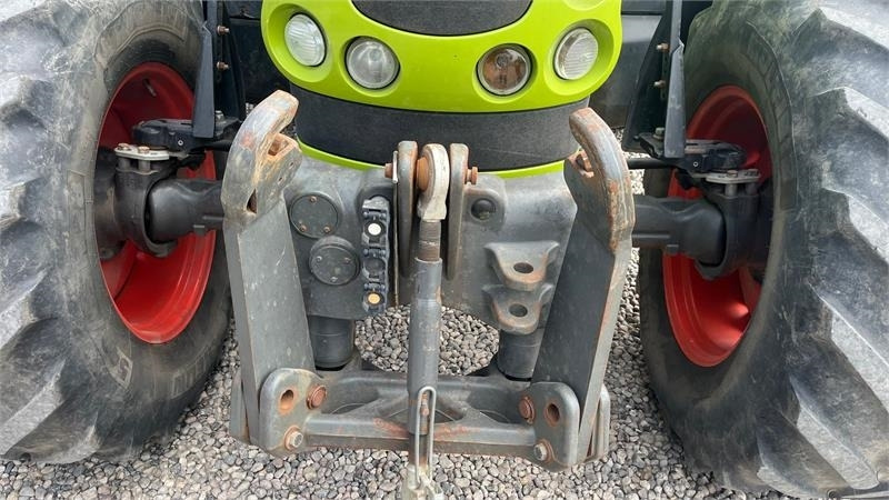 Claas Arion 630C Med frontlift - Trator: foto 4 Claas Arion 630C Med frontlift - Trator: foto 4