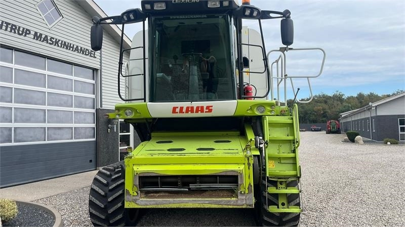Claas LEXION 560 Med ny bælter og 4wd - Ceifeira debulhadora: foto 4 Claas LEXION 560 Med ny bælter og 4wd - Ceifeira debulhadora: foto 4