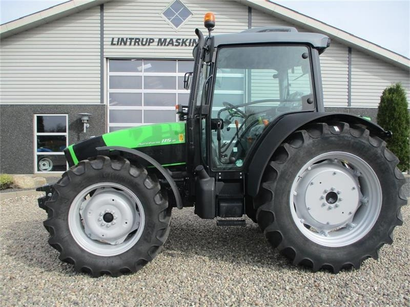 Deutz-fahr Agrofarm 115G New and Unused tractor with 30F+30R - Trator: foto 1 Deutz-fahr Agrofarm 115G New and Unused tractor with 30F+30R - Trator: foto 1