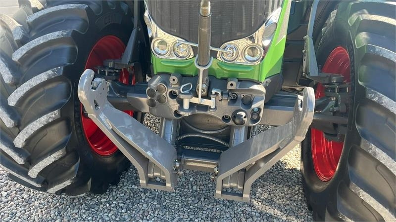 Fendt 828 Profi model. Meget flot traktor med nye fordæ - Trator: foto 4 Fendt 828 Profi model. Meget flot traktor med nye fordæ - Trator: foto 4