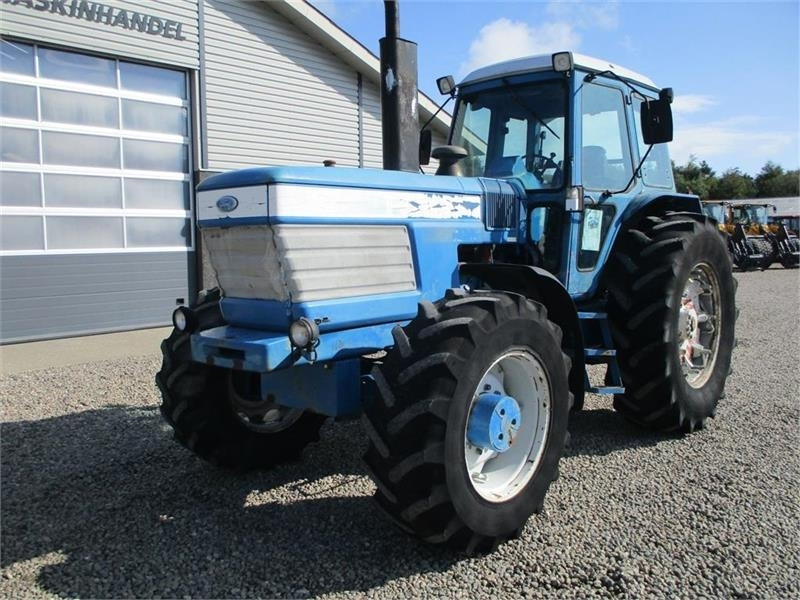 Ford TW 25 Regulær - Trator: foto 5 Ford TW 25 Regulær - Trator: foto 5