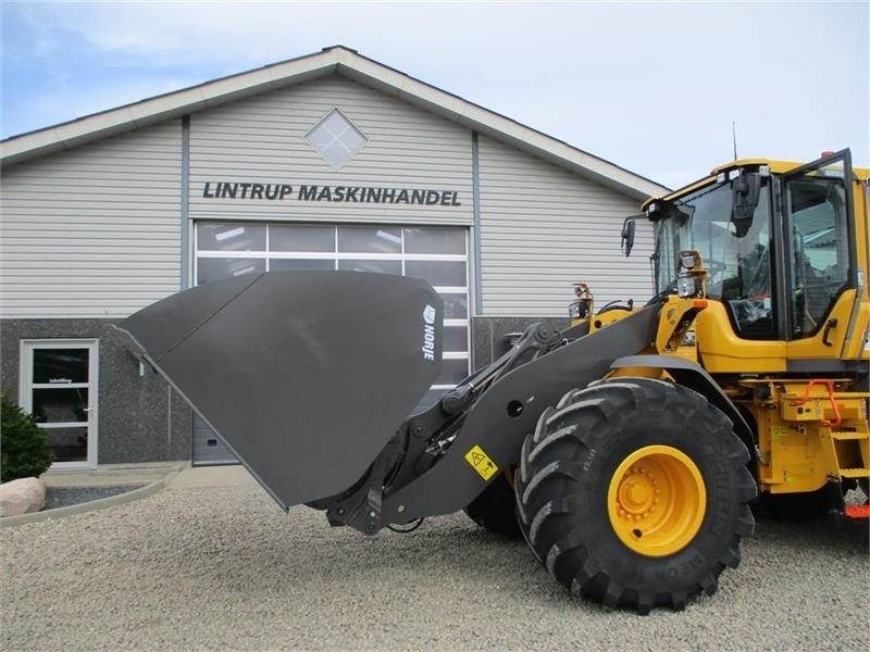 - - - HØJTIPSKOVL NORJE 4,2 m3 265cm bred og vendb - Balde para carregadeiras: foto 2 - - - HØJTIPSKOVL NORJE 4,2 m3 265cm bred og vendb - Balde para carregadeiras: foto 2