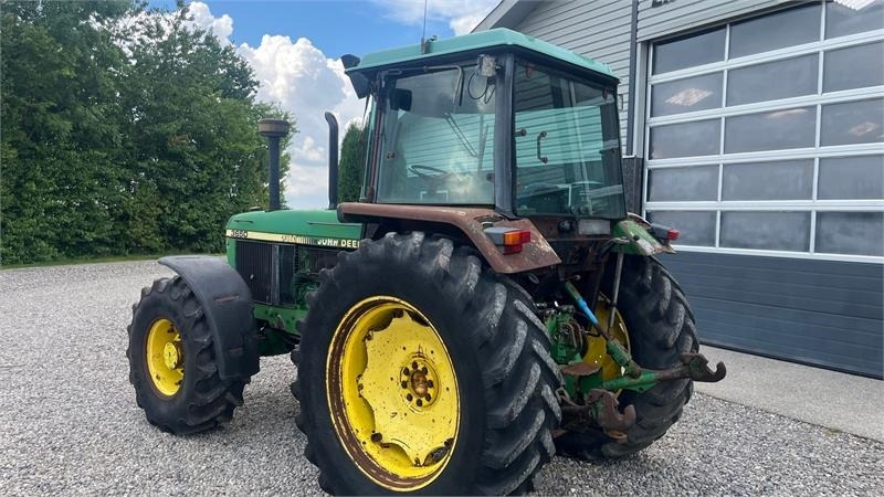John Deere 3650 Med frontlift - Trator: foto 3 John Deere 3650 Med frontlift - Trator: foto 3