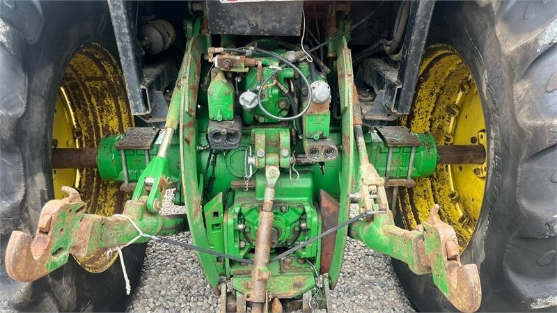John Deere 4450 med 7,6L motor - Trator: foto 4 John Deere 4450 med 7,6L motor - Trator: foto 4