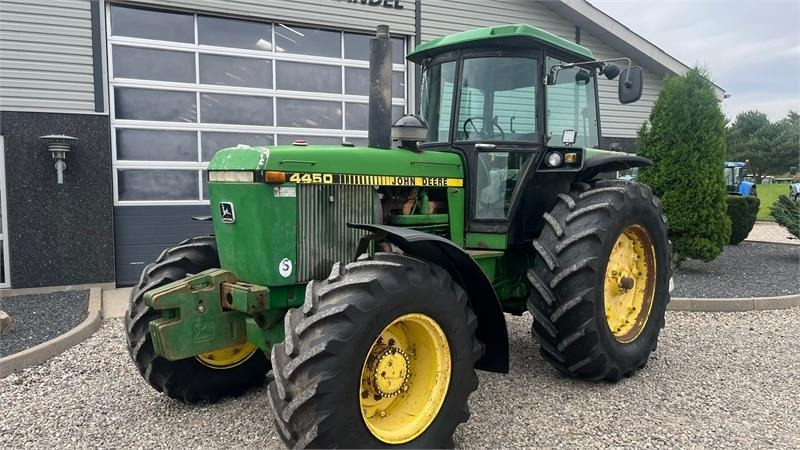 John Deere 4450 med 7,6L motor - Trator: foto 2 John Deere 4450 med 7,6L motor - Trator: foto 2