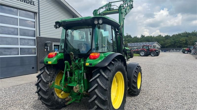 Trator John Deere 5080R Med frontlæsser: foto 12