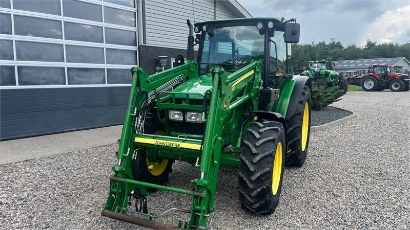 Trator John Deere 5080R Med frontlæsser: foto 8