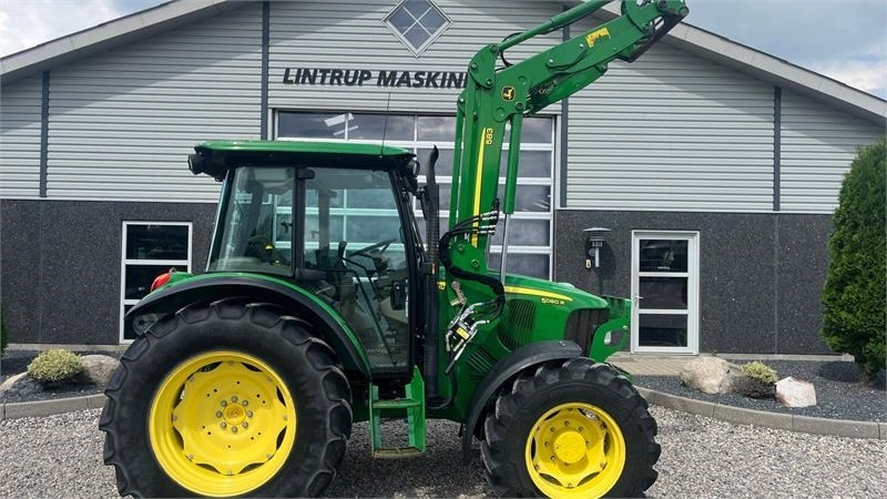 Trator John Deere 5080R Med frontlæsser: foto 7