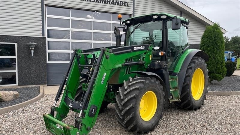 John Deere 6115R Med frontlæsser og krybegear - Trator: foto 2 John Deere 6115R Med frontlæsser og krybegear - Trator: foto 2
