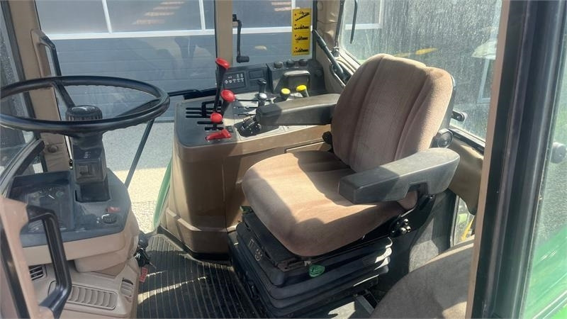 John Deere 6300 Meget velholdt traktor. Samme ejer de sidste - Trator: foto 5 John Deere 6300 Meget velholdt traktor. Samme ejer de sidste - Trator: foto 5