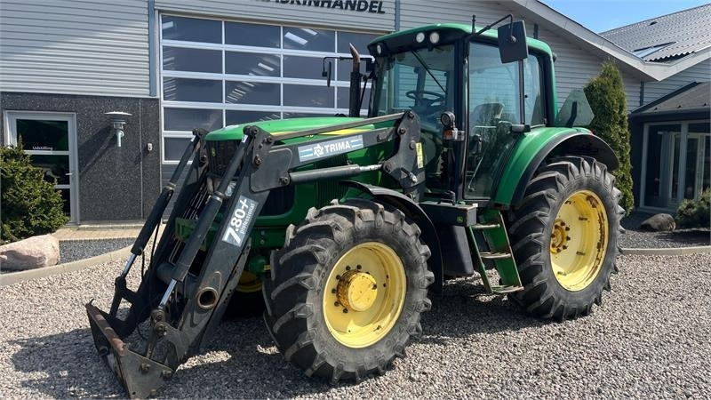 John Deere 6620 AP Med frontlæsser. Skal have lavet gearkasse - Trator: foto 2 John Deere 6620 AP Med frontlæsser. Skal have lavet gearkasse - Trator: foto 2