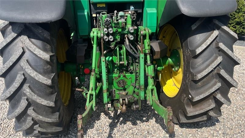 John Deere 6620 AP Med frontlæsser. Skal have lavet gearkasse - Trator: foto 4 John Deere 6620 AP Med frontlæsser. Skal have lavet gearkasse - Trator: foto 4
