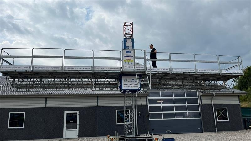 Manitou Mandskabskurv arbejdsplatformen, Byggeelevatorer, - Empilhador telescópico: foto 4 Manitou Mandskabskurv arbejdsplatformen, Byggeelevatorer, - Empilhador telescópico: foto 4