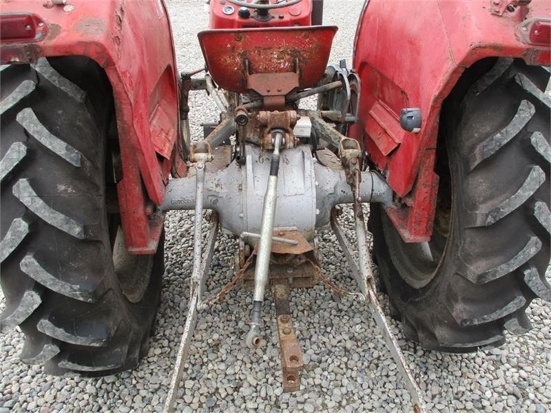 Massey Ferguson 135 Sjælden Benzin MF135. Den starter og går godt - Trator: foto 5 Massey Ferguson 135 Sjælden Benzin MF135. Den starter og går godt - Trator: foto 5