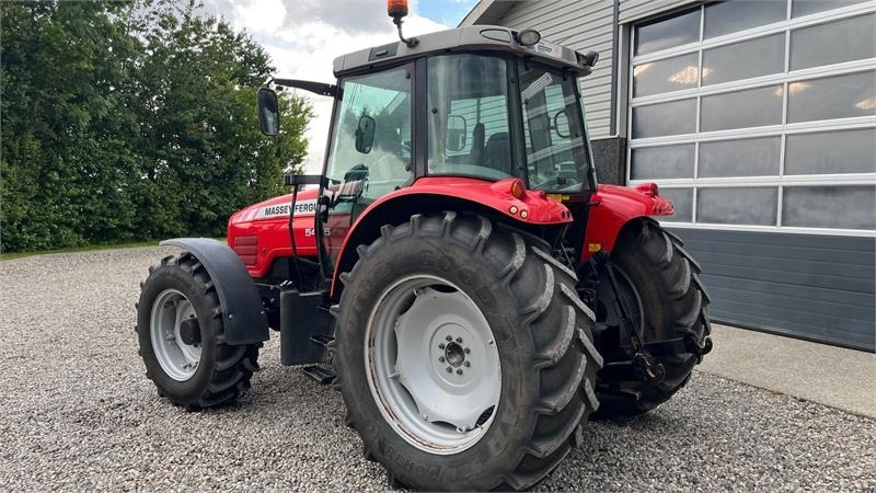 Massey Ferguson 5465 Med frontlift - Trator: foto 3 Massey Ferguson 5465 Med frontlift - Trator: foto 3