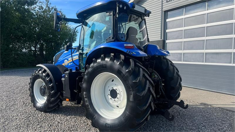 New Holland T6.165 AutoCommannd med frontlift - Trator: foto 3 New Holland T6.165 AutoCommannd med frontlift - Trator: foto 3