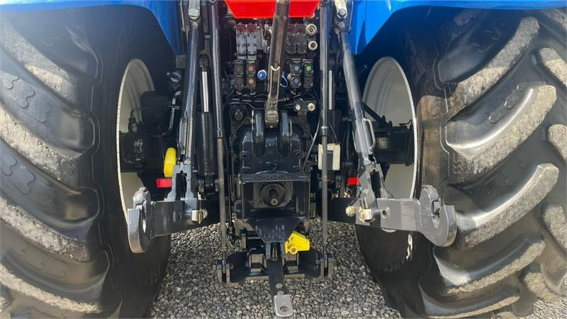 New Holland T7.270 AC med frontlift og frontlæsser - Trator: foto 5 New Holland T7.270 AC med frontlift og frontlæsser - Trator: foto 5