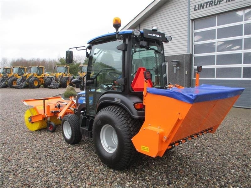Solis 26 HST Snow Edition med frontlift, front PTO, Thyr - Trator: foto 3 Solis 26 HST Snow Edition med frontlift, front PTO, Thyr - Trator: foto 3