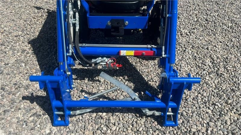 Solis H26 HST Med Frontlæsser - Trator: foto 4 Solis H26 HST Med Frontlæsser - Trator: foto 4