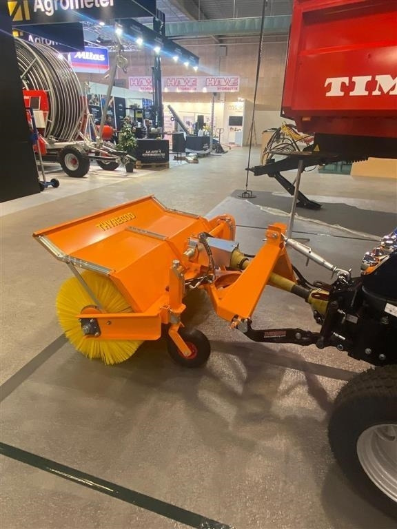 Trator Solis H26 HST SnowEdition med Thyregod TK 1600 kost på: foto 6