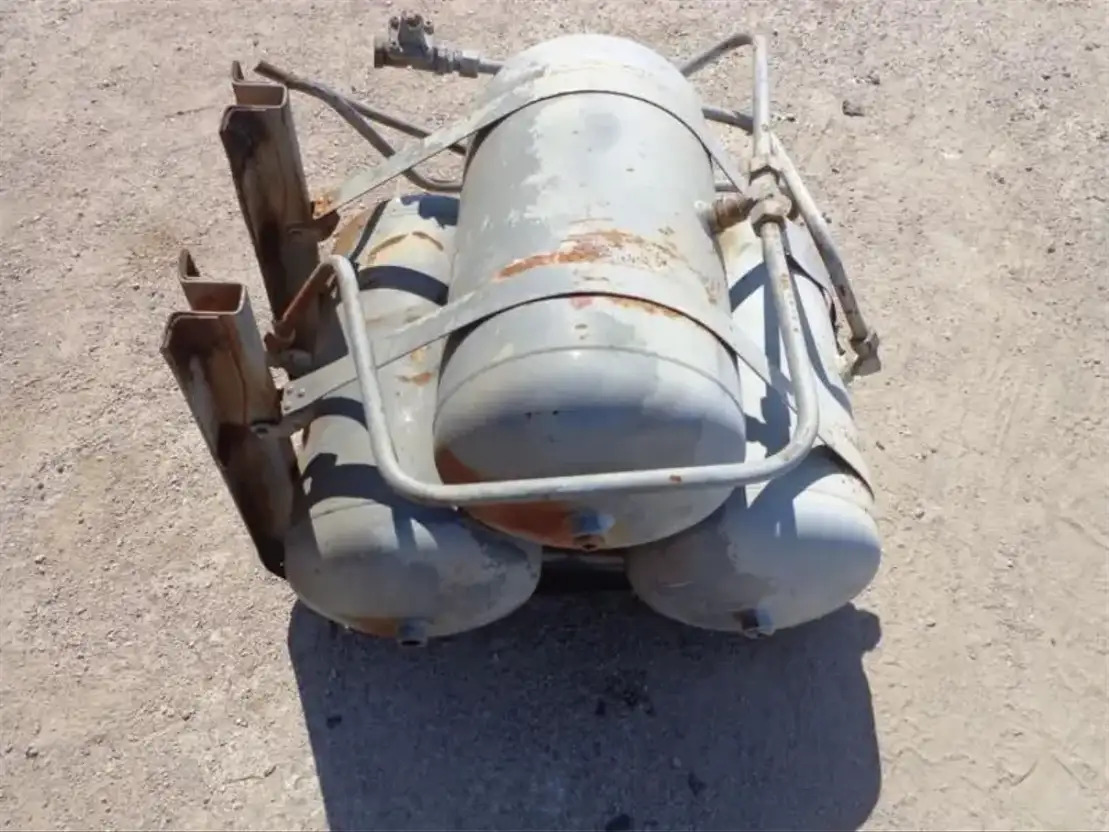 Volvo Airtanks From Volvo F88-F89  - Peças de freio por Camião: foto 3 Volvo Airtanks From Volvo F88-F89  - Peças de freio por Camião: foto 3