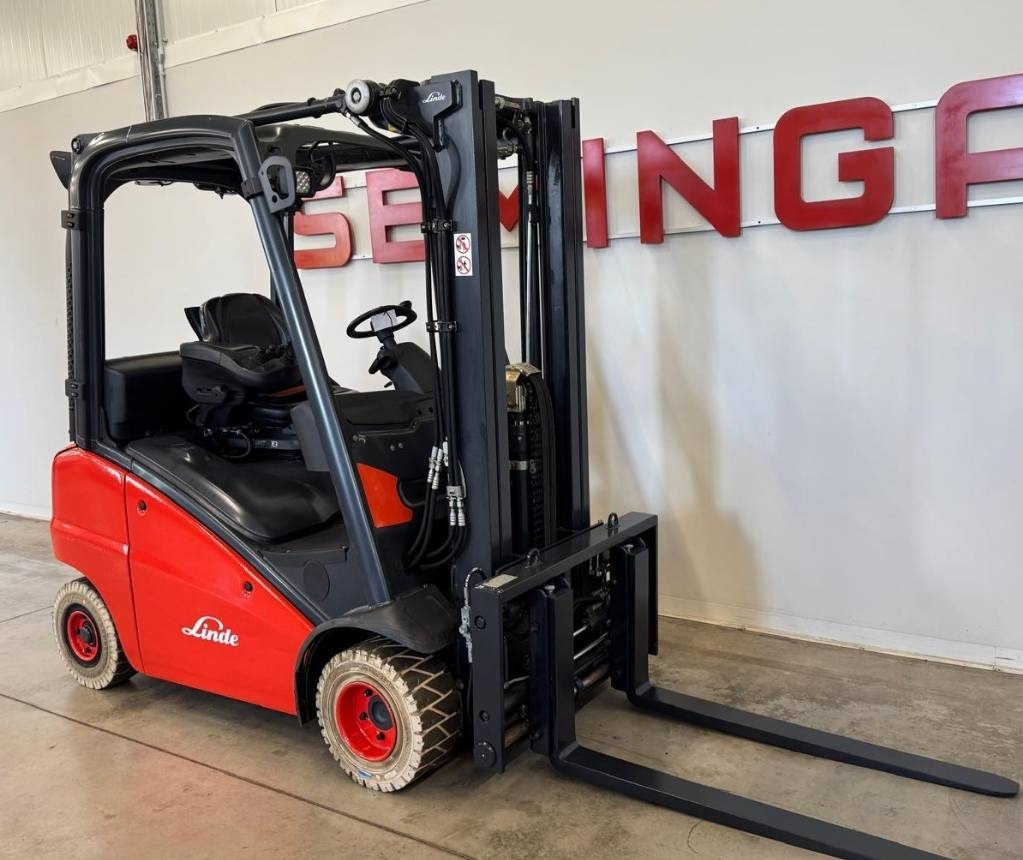 Linde 10876 - H20T-01 - Empilhadeira a gás: foto 1 Linde 10876 - H20T-01 - Empilhadeira a gás: foto 1