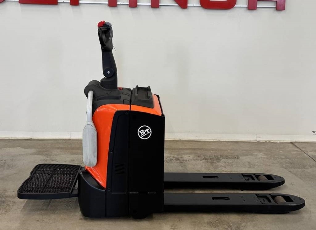 Toyota 10792 LPE 200 - Porta-palete: foto 3 Toyota 10792 LPE 200 - Porta-palete: foto 3