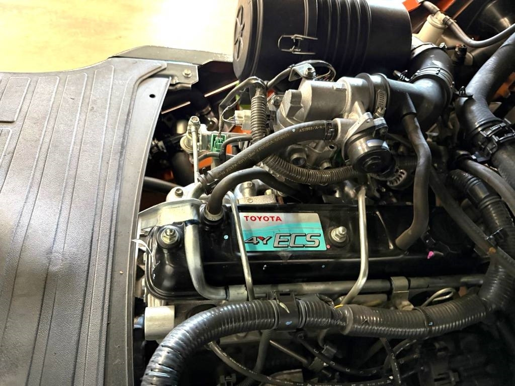 Toyota 10926 - 02-8FG15  - Empilhadeira a gás: foto 4 Toyota 10926 - 02-8FG15  - Empilhadeira a gás: foto 4