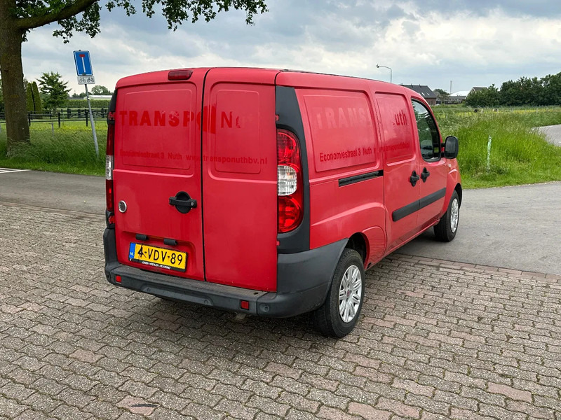 Fiat Doblò 1.9 JTD LANG Airco/Klima schuifdeur EXPORT! - Furgão compacto: foto 5 Fiat Doblò 1.9 JTD LANG Airco/Klima schuifdeur EXPORT! - Furgão compacto: foto 5