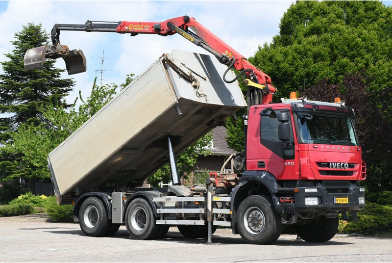 Iveco TRAKKER 450ps !!Z-KRAAN!!RADIO REMOTE!!3 SIDED TIPPER!!EURO5!! 10MM CHASSIS LIBIA!! - Camião basculante, Camião grua: foto 4 Iveco TRAKKER 450ps !!Z-KRAAN!!RADIO REMOTE!!3 SIDED TIPPER!!EURO5!! 10MM CHASSIS LIBIA!! - Camião basculante, Camião grua: foto 4