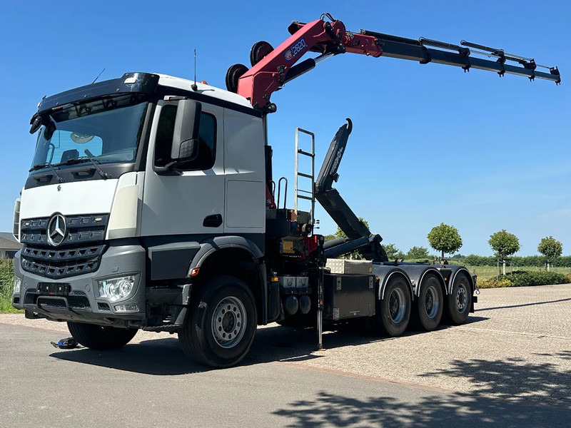 Mercedes-Benz Arocs 3251 8x4 TRIPLE!!28TM KRAAN/HAAK!!EURO6!!TOP! ZERO EMISSIE 2030!! - Camião polibenne, Camião grua: foto 5 Mercedes-Benz Arocs 3251 8x4 TRIPLE!!28TM KRAAN/HAAK!!EURO6!!TOP! ZERO EMISSIE 2030!! - Camião polibenne, Camião grua: foto 5