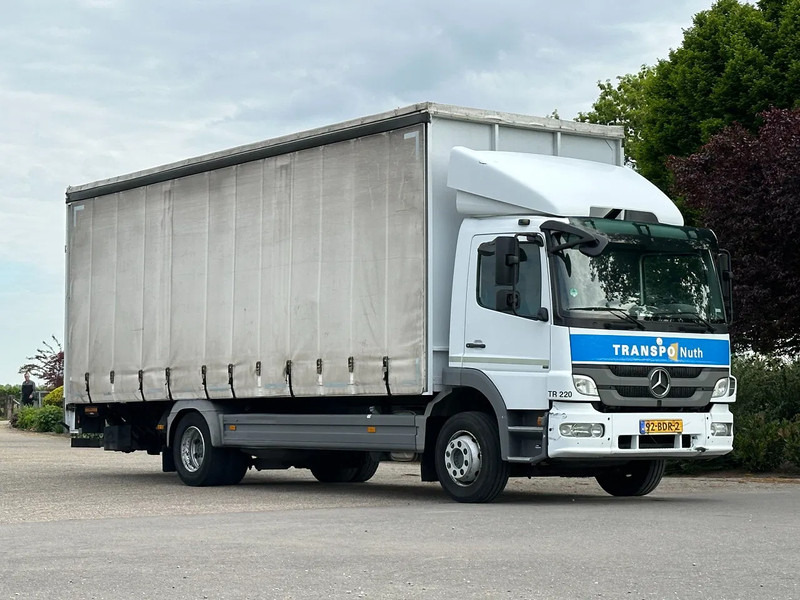 Mercedes-Benz Atego 1218 bakwagen met laadklep 2000kg! - Camião furgão: foto 1 Mercedes-Benz Atego 1218 bakwagen met laadklep 2000kg! - Camião furgão: foto 1